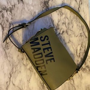 Steve Madden crossbody bag